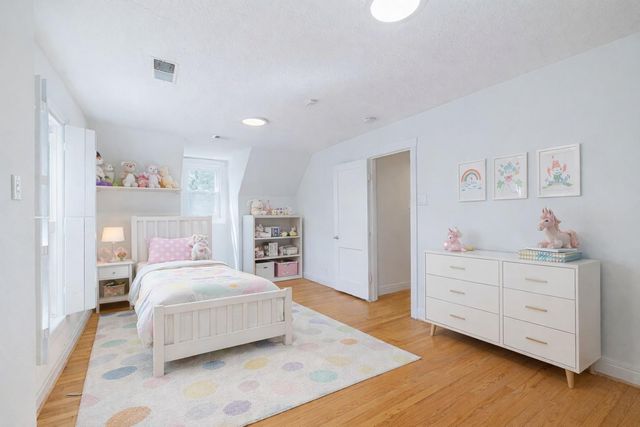 2438 Albans Road, Houston, TX 77005