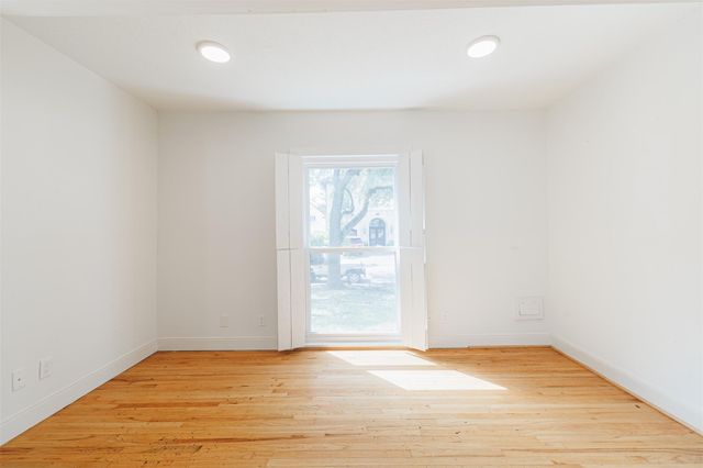 2438 Albans Road, Houston, TX 77005