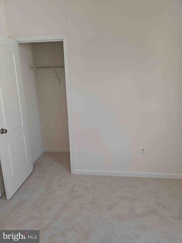 22551 CAMBRIDGEPORT SQ, Ashburn, VA 20148