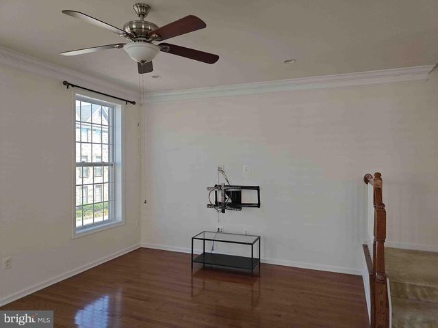 22551 CAMBRIDGEPORT SQ, Ashburn, VA 20148