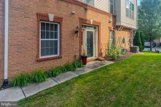 22551 CAMBRIDGEPORT SQ, Ashburn, VA 20148