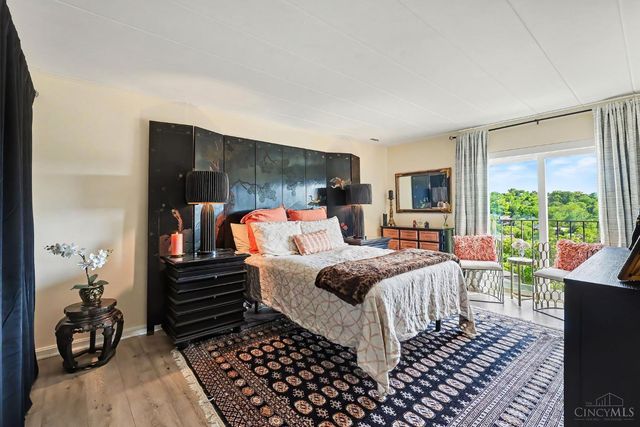 880 Rue De La Paix, Cincinnati, OH 45220