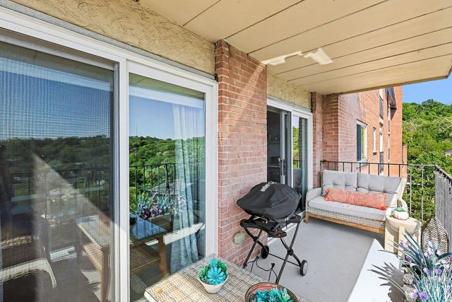 880 Rue De La Paix, Cincinnati, OH 45220