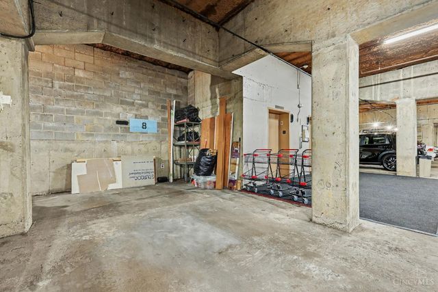 880 Rue De La Paix, Cincinnati, OH 45220