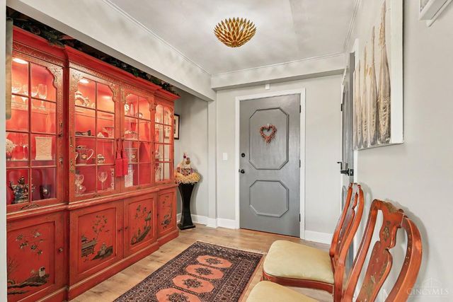880 Rue De La Paix, Cincinnati, OH 45220