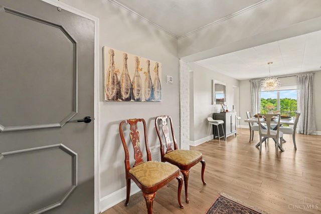 880 Rue De La Paix, Cincinnati, OH 45220