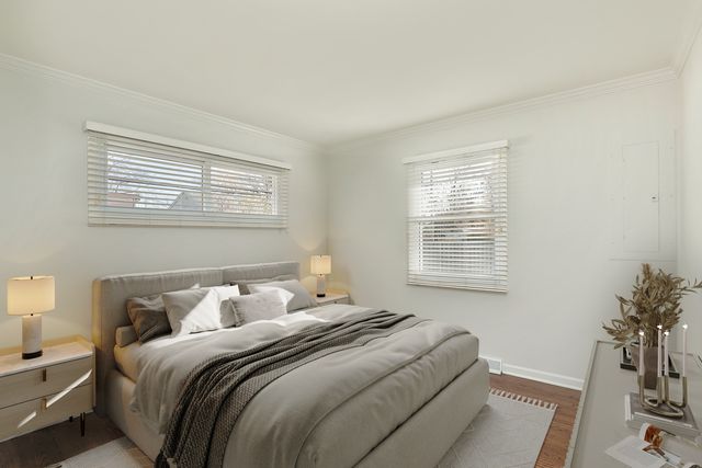 1913 Milton Avenue, Northbrook, IL 60062