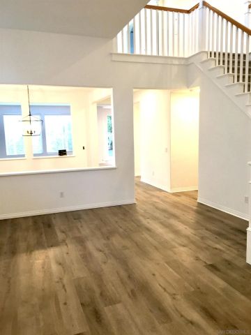 5563 Gamay Way, San Diego, CA 92130