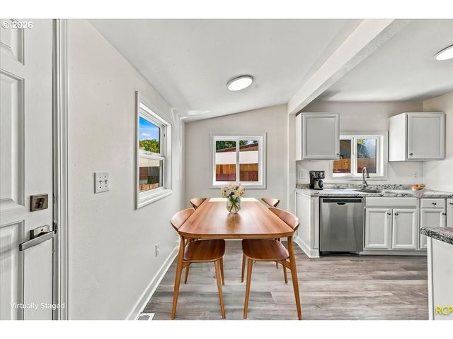9103 Ne PRESCOTT St, Portland, OR 97220
