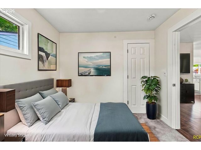 9103 Ne PRESCOTT St, Portland, OR 97220