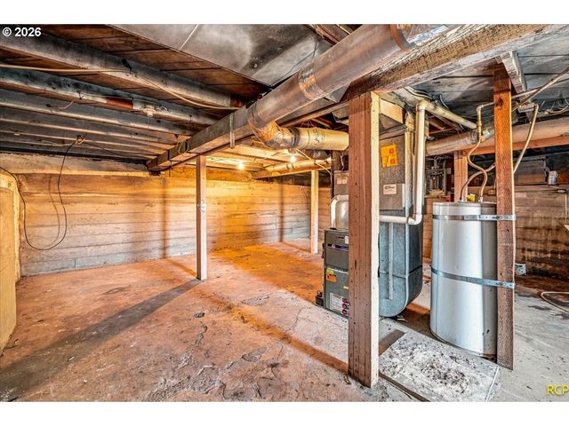 9103 Ne PRESCOTT St, Portland, OR 97220