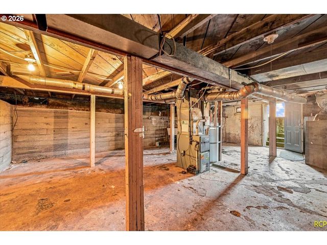 9103 Ne PRESCOTT St, Portland, OR 97220