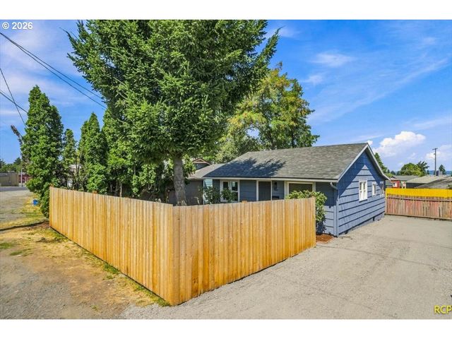 9103 Ne PRESCOTT St, Portland, OR 97220