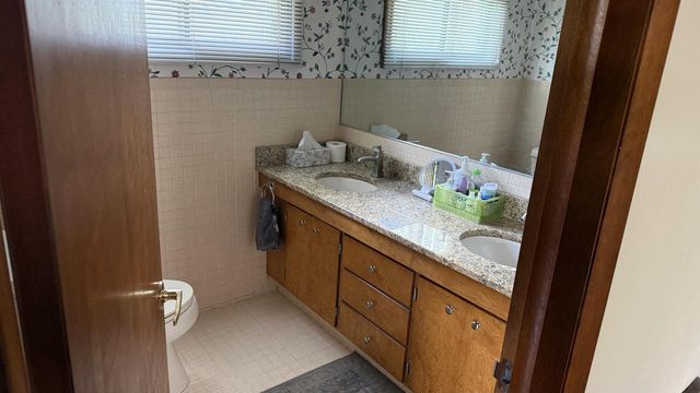 6516 Green Ridge DRIVE, Mount Pleasant, WI 53406
