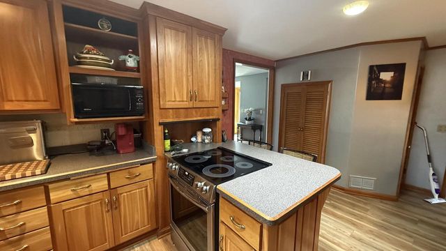 6516 Green Ridge DRIVE, Mount Pleasant, WI 53406