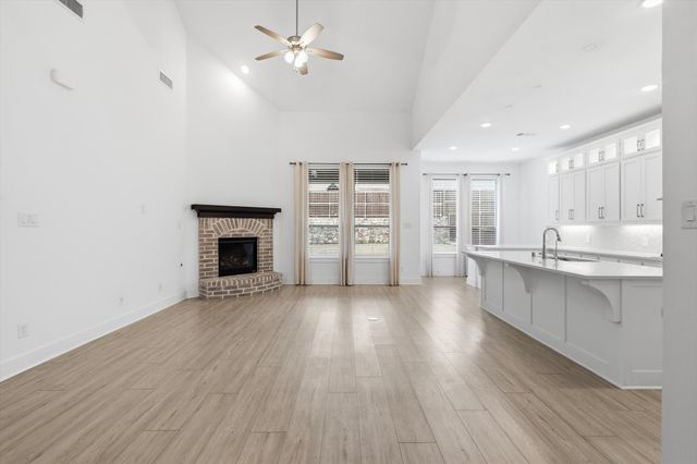 9416 Trailway Drive, Oak Point, TX 75068