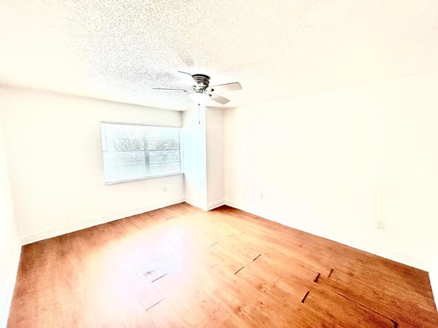 4314 NW 9th Avenue 4-2b, Deerfield Beach, FL 33064