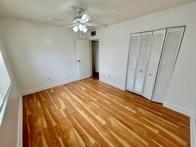 4314 NW 9th Avenue 4-2b, Deerfield Beach, FL 33064