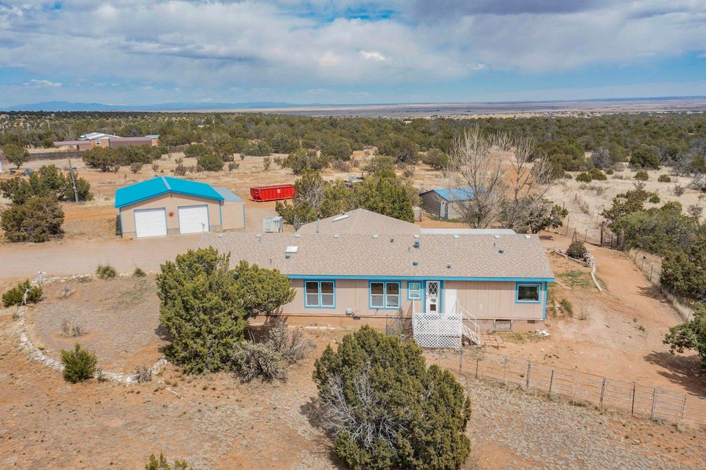 10 RANCH Trail, Edgewood, NM 87015