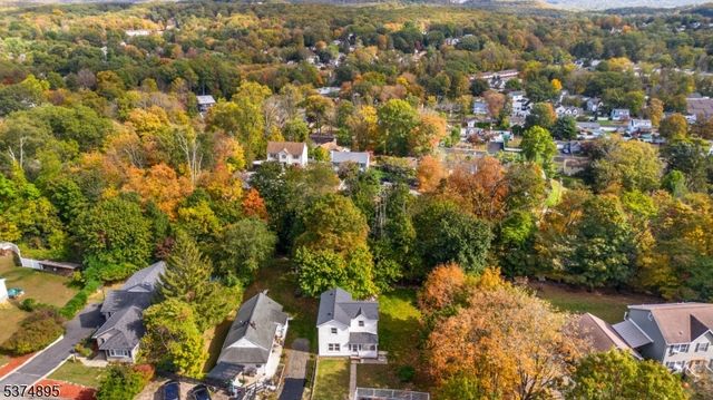 20 Ella St, Bloomingdale Boro, NJ 07403