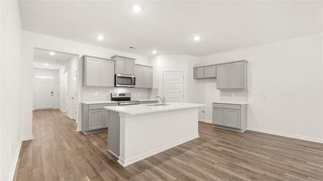 105 Montgomery Drive, Stockbridge, GA 30281