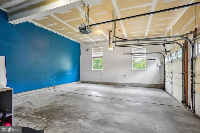 14 CAMBRIDGE LN, Berlin, NJ 08009