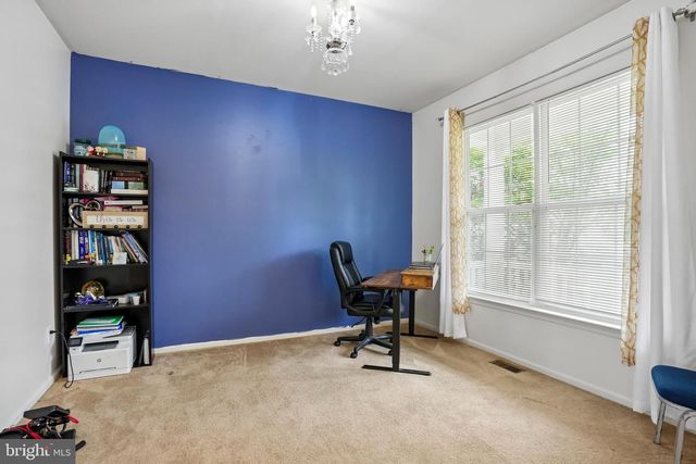14 CAMBRIDGE LN, Berlin, NJ 08009