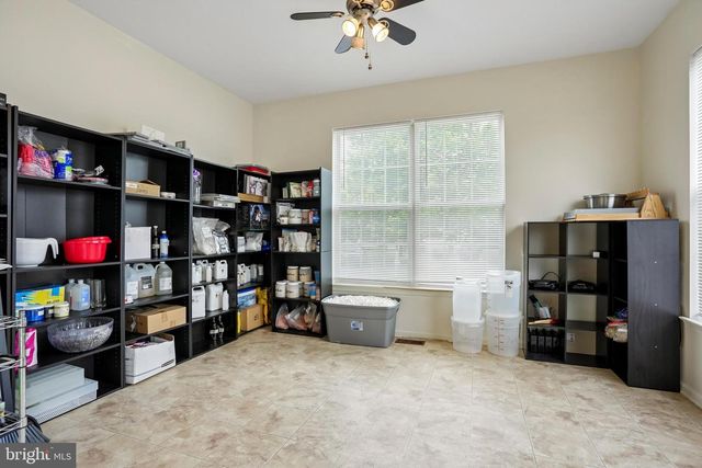 14 CAMBRIDGE LN, Berlin, NJ 08009