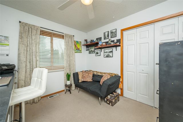 5304 Brookview Drive, West Des Moines, IA 50266