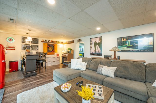 5304 Brookview Drive, West Des Moines, IA 50266