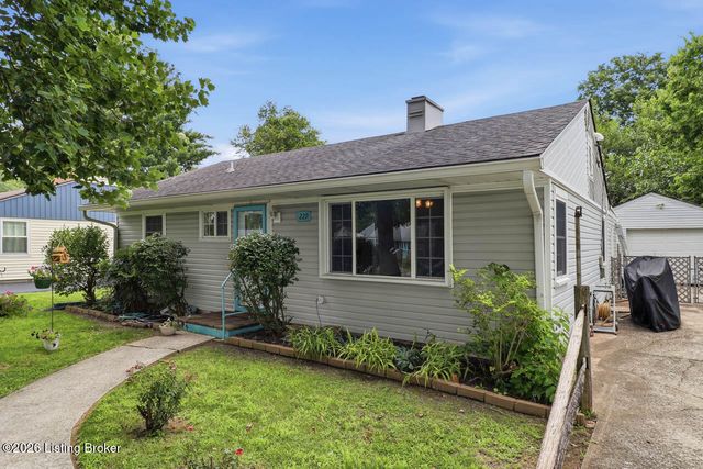 229 Flamingo Dr, Louisville, KY 40218