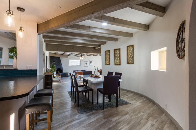 3212 Calle De Estella NW, Albuquerque, NM 87104