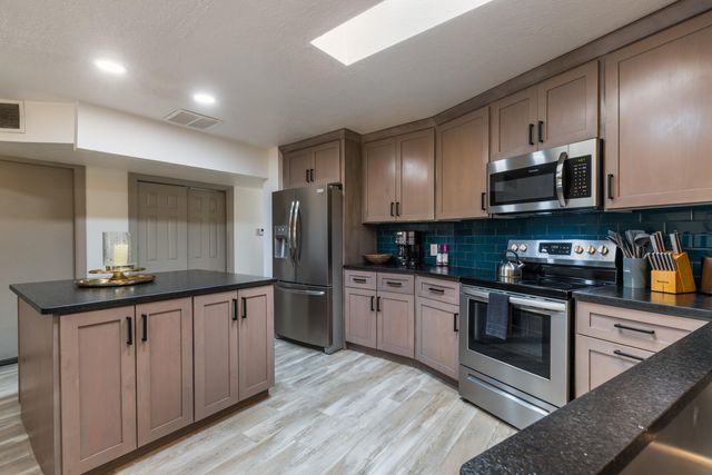 3212 Calle De Estella NW, Albuquerque, NM 87104