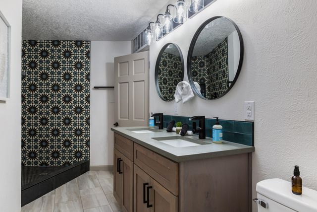 3212 Calle De Estella NW, Albuquerque, NM 87104