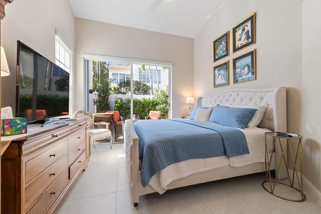 45 Via Verona, Palm Beach Gardens, FL 33418