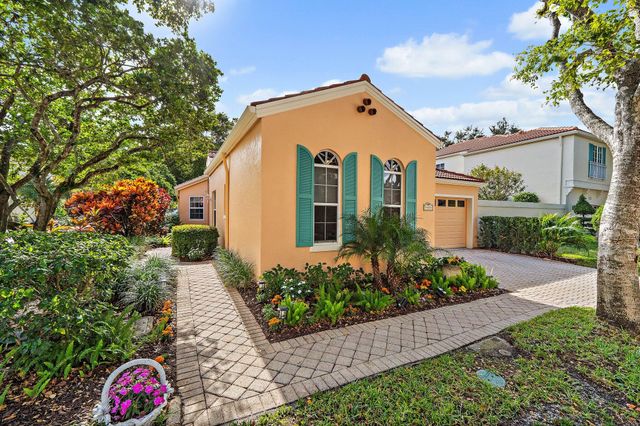 45 Via Verona, Palm Beach Gardens, FL 33418