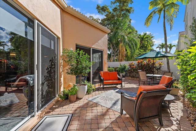 45 Via Verona, Palm Beach Gardens, FL 33418