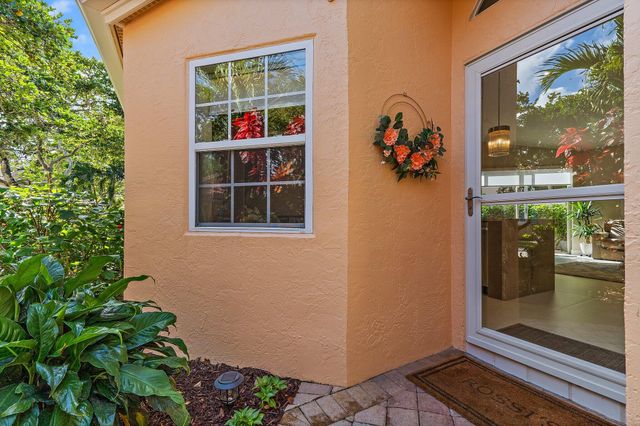 45 Via Verona, Palm Beach Gardens, FL 33418