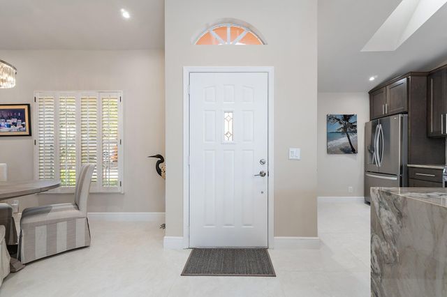 45 Via Verona, Palm Beach Gardens, FL 33418