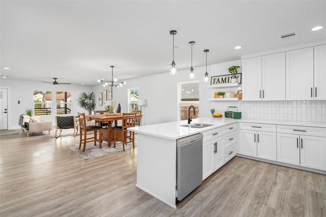 7422 Mckinney Street, Houston, TX 77011