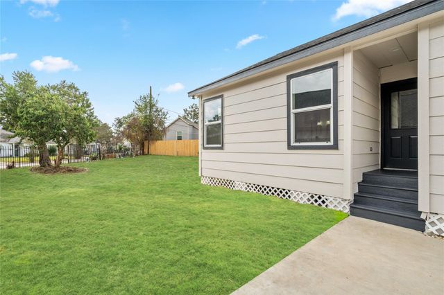 7422 Mckinney Street, Houston, TX 77011