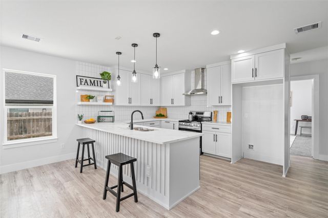 7422 Mckinney Street, Houston, TX 77011