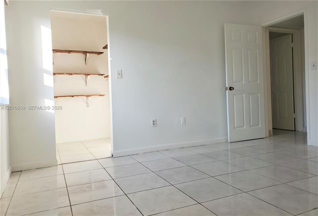 10020 NW 9th St Cir 102, Miami, FL 33172