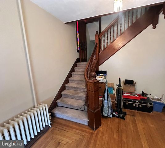37 N QUEEN ST, Littlestown, PA 17340