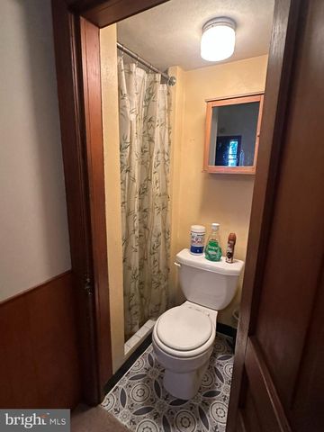 37 N QUEEN ST, Littlestown, PA 17340