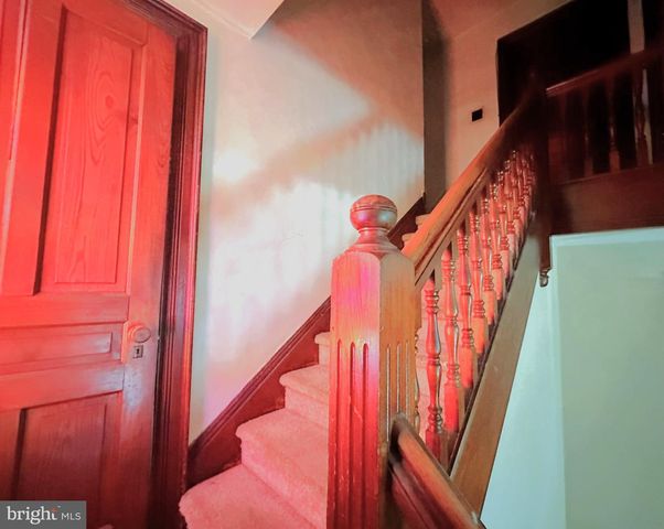 37 N QUEEN ST, Littlestown, PA 17340