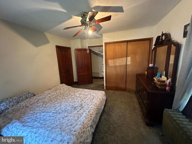 37 N QUEEN ST, Littlestown, PA 17340