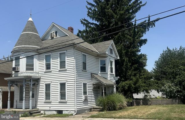 37 N QUEEN ST, Littlestown, PA 17340