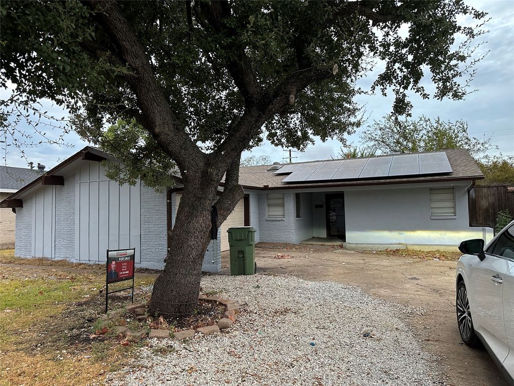 3709 Classic Drive, Garland, TX 75042