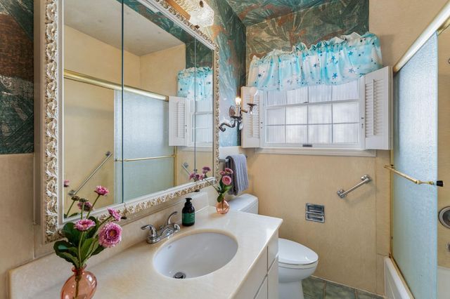 210 Meister Way, Sacramento, CA 95819